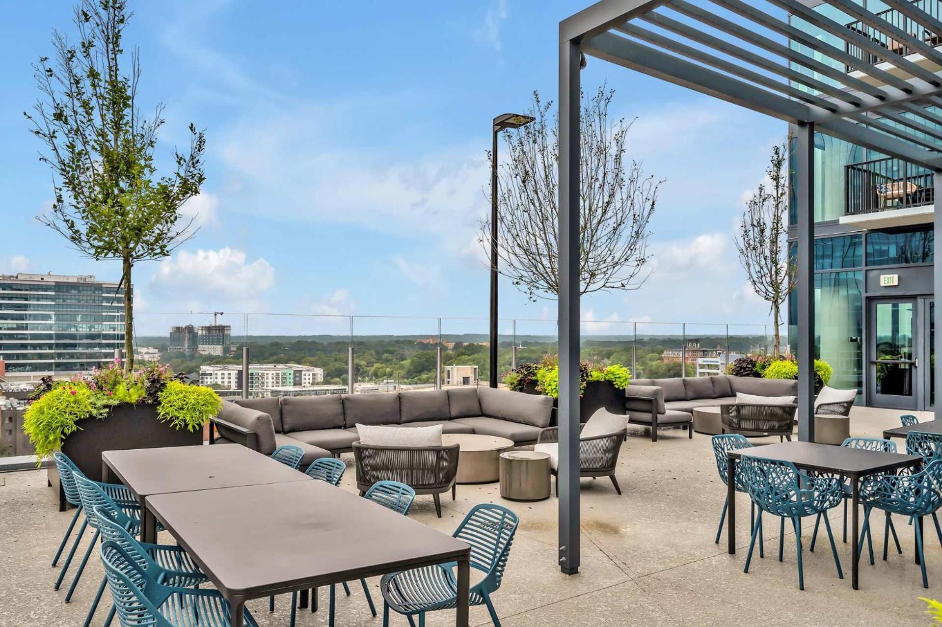 High-Rise Apt Raleigh Free Parking & Sunset View 1 Eksteriør billede